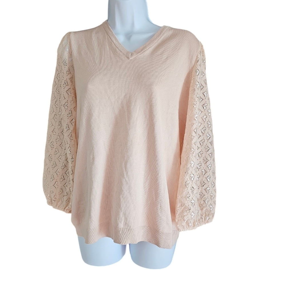 Adrianna Papell pearl blush pink heart lace long top v neck size medium NWT